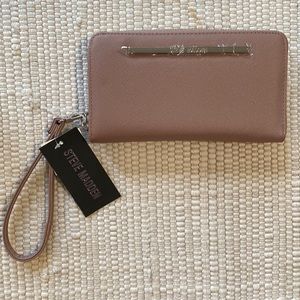 Steve Madden Zip Wallet
